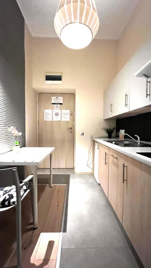 Single Studio In City Center Krasków Exterior foto
